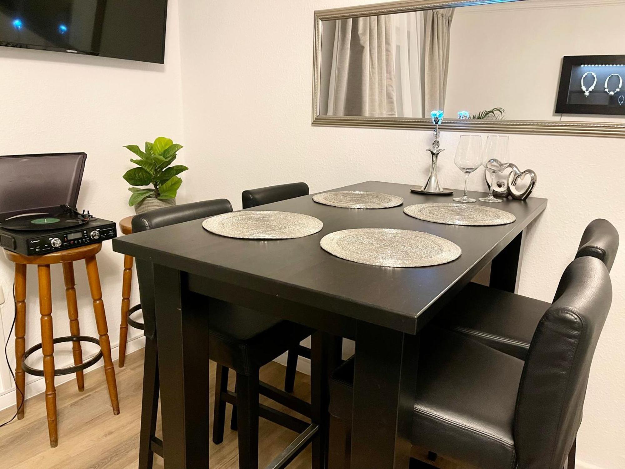 Tunnel Apartment - Nordbahntrasse, Kontaktloser Self-Check-In, Netflix Wuppertal Esterno foto